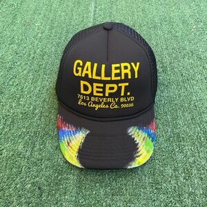 Gallery dept hat